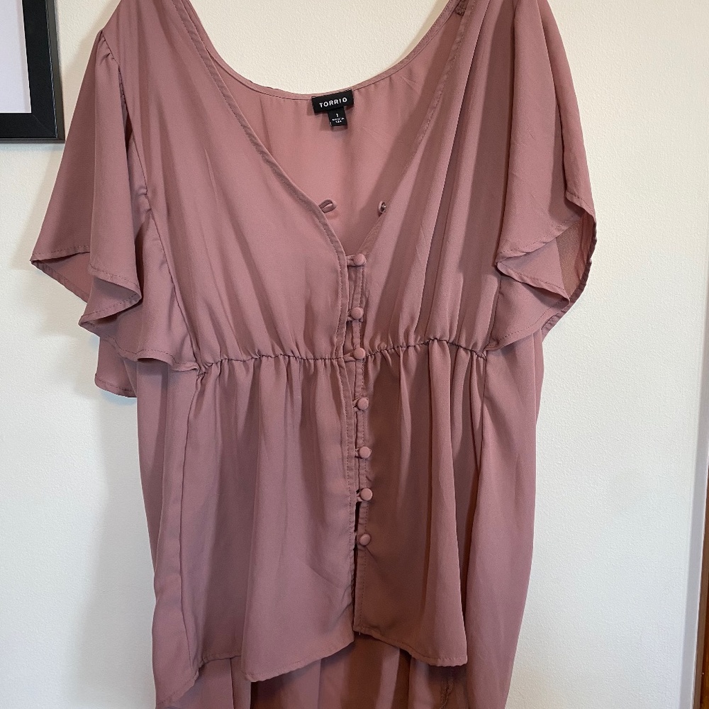 Cute dusty pink top
